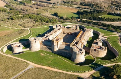 Замок-крепость Сальс