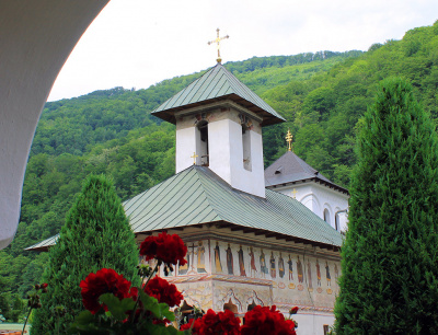 Монастырь Lainici