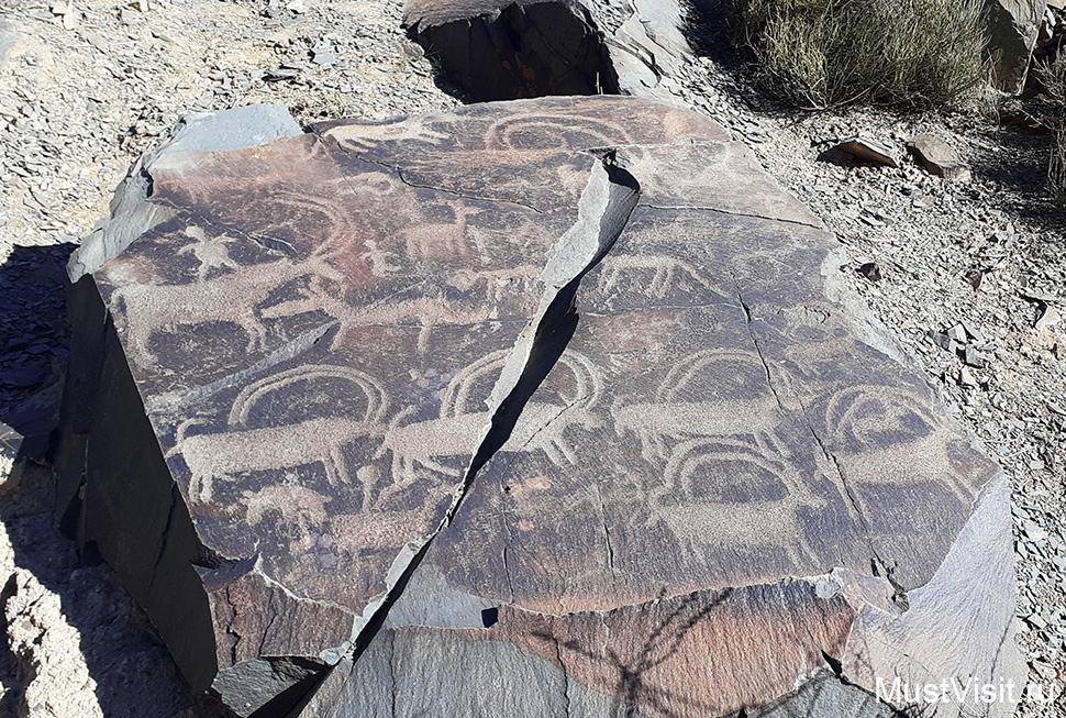 Петроглифы археологического ландшафта Танбалы (Тамгалы Тас)