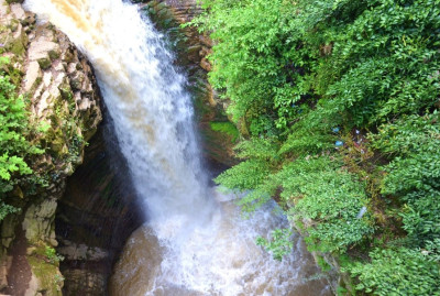 Водопад Visadar