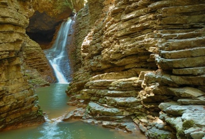 Хаджохский водопад в Адыгее
