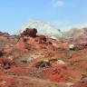 Разноцветные скалы острова Ормуз (Хормоз)
