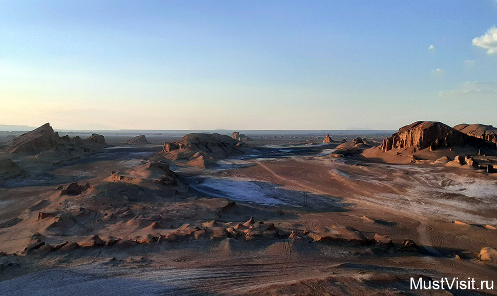 Удивительные ландшафты пустыни Деште-Лут