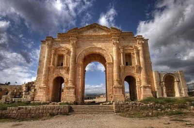 Триумфальная арка Адриана в Джейраше