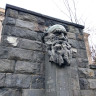 Памятник великому русскому писателю Льву Николаевичу Толстому в Ереване.