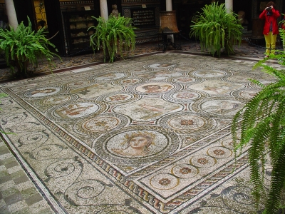 Мозаики дворца графини Лебриха в Севилье