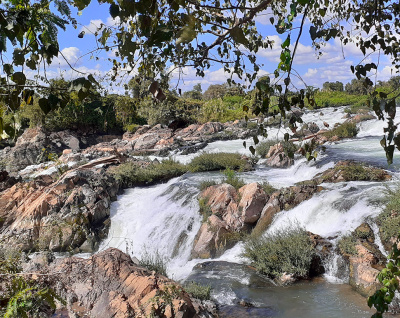 Водопад Li Phi Somphamit