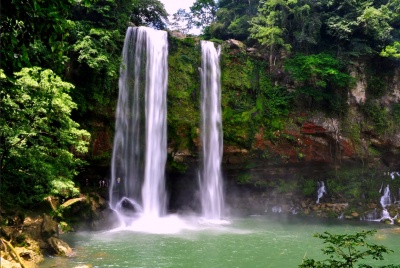 Водопад Мисоль Ха