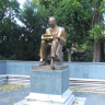 Милан, памятник Индро Монтанелли - итальянскому журналисту и историку (1909-2001).