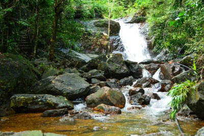 Водопад Khlong Nonsi Waterfall