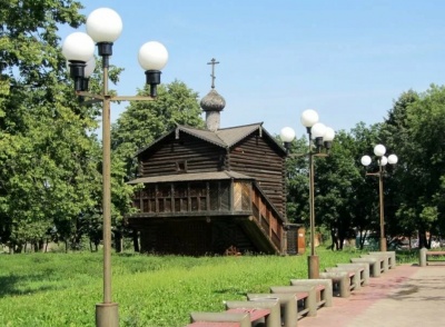 Храм Михаила Архангела в Крестовоздвиженском монастыре города Слободской