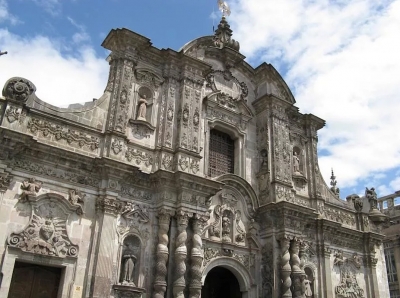 Церковь Ла компанья в Кито