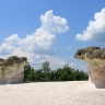 Каменные грибы около деревни Белый пласт
