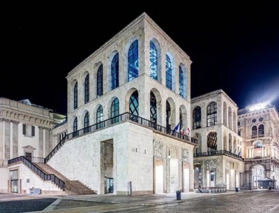 Дворец де Аренгарио  (Музей современного искусства) в Милане