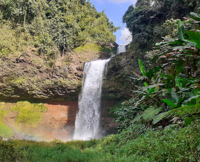 Водопад E-TU Waterfall на плато Болавен