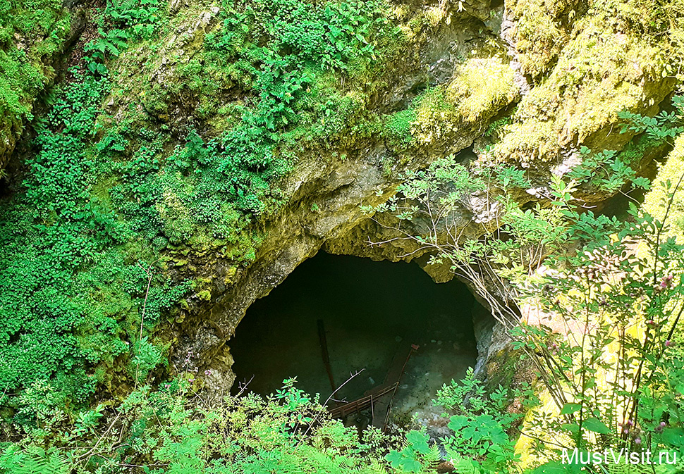 Пещера Скарисоара