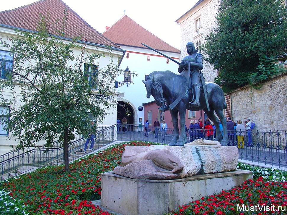 Скульптура Святой Георгий в Загребе 2