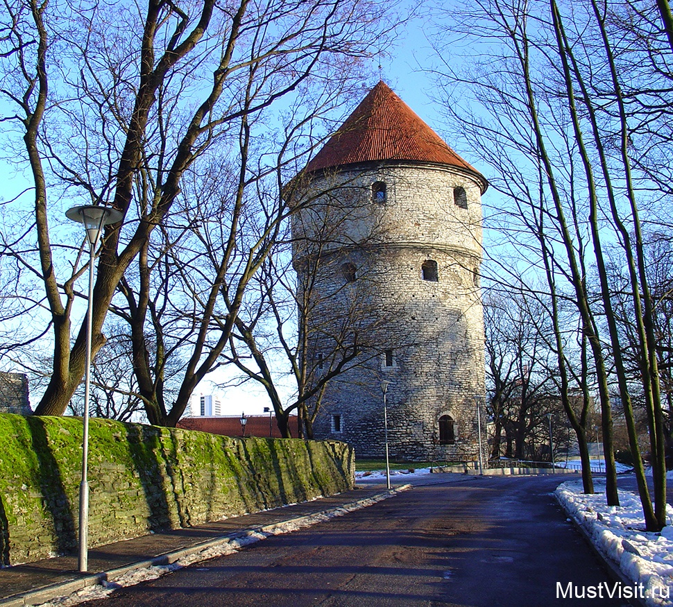 Башня Кик-ин-де-кёк в Таллине
