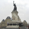 Площадь Республики. В центре площади - статуя Свободы.