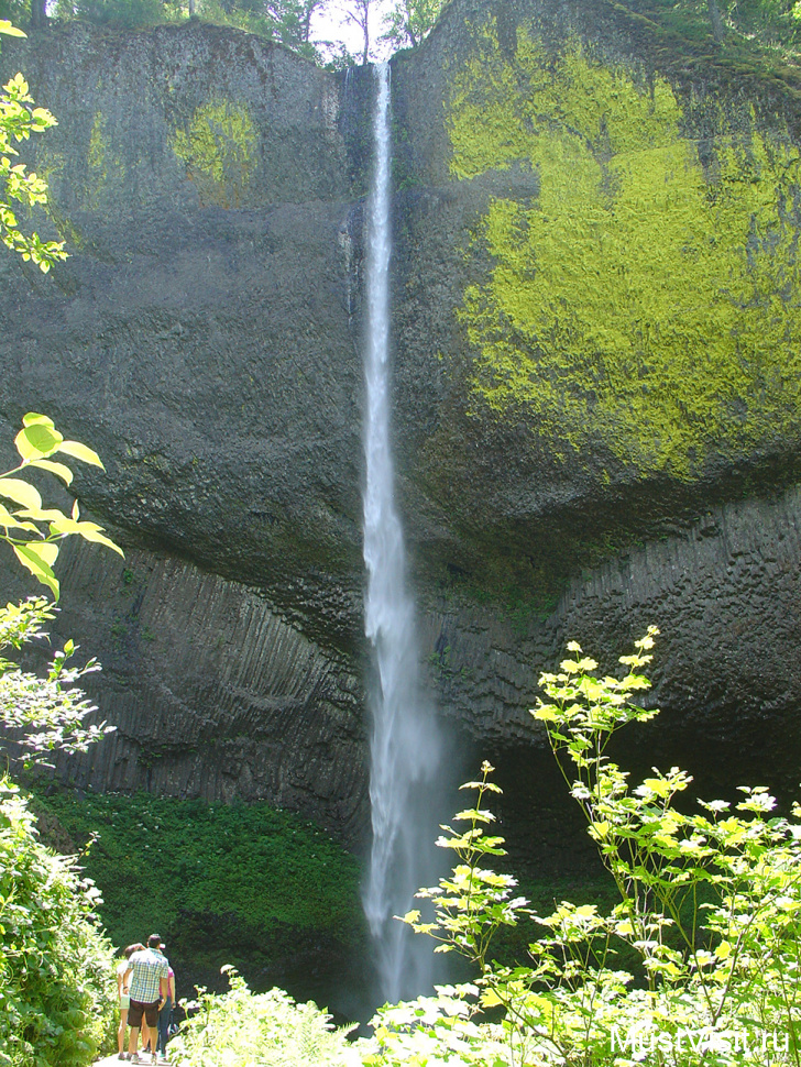 Первый водопад реки Колумбия