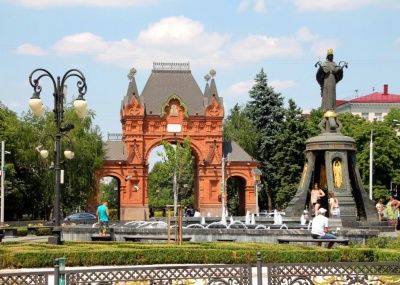 Александровская триумфальная арка в Краснодаре
