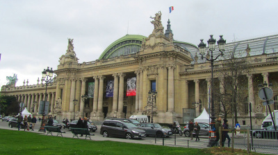 Большой дворец в Париже