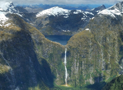 Водопад Сазерленд Новая Зеландия