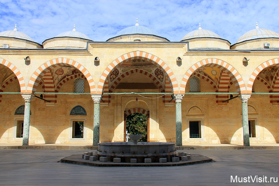 Мечеть Uc Serefeli Camii в Эдирне