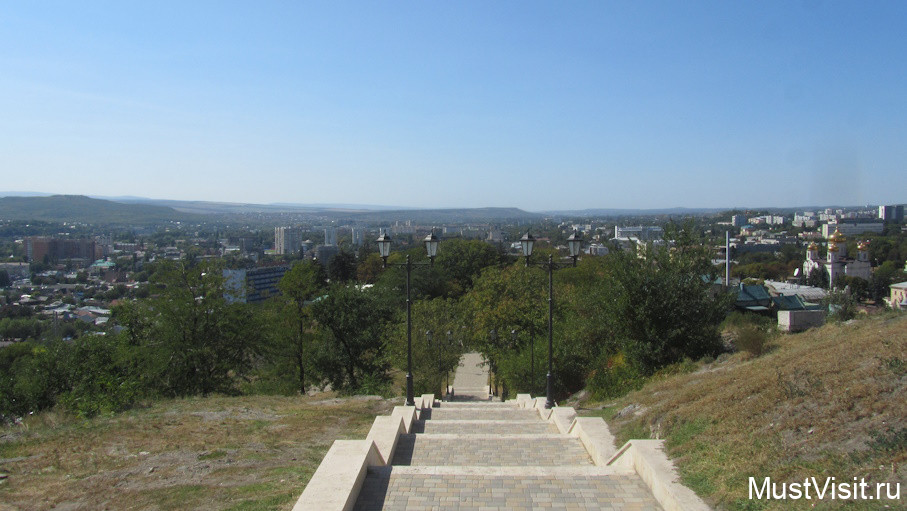 Пятигорск, лестница на смотровую площадку горы Горячей.