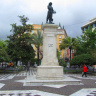 Памятник испанскому художнику Диего Веласкесу.