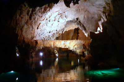 Арка в пещере Алтынбесик