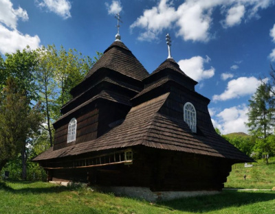Церковь Святого Михаила в селе Ужок