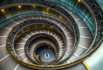 Винтовая лестница в Ватикане
