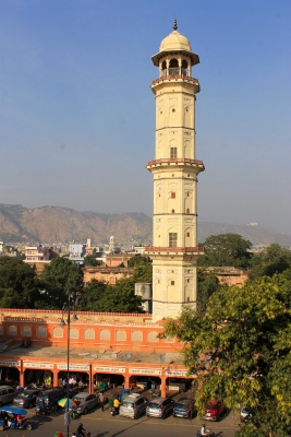 Башня Сваргасули в Джайпуре
