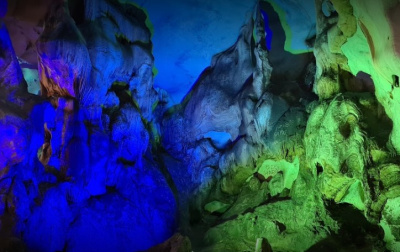 Пещера Ялан Дунья