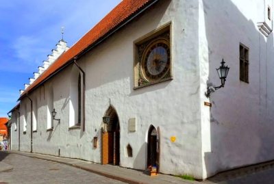 Часы на церкви Святого духа в Таллине
