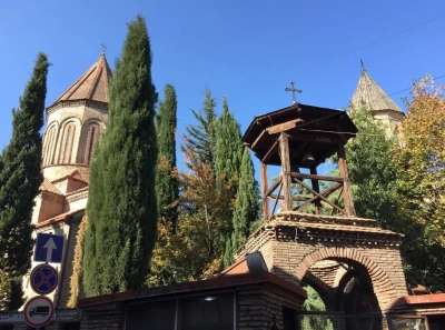 Церковь Джварис Мама в Тбилиси