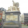 Скульптурная композиция с фонтаном на площади Саблон. Минерва с купидонами.