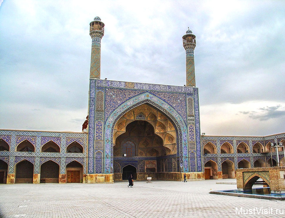 Мечеть Джами или Пятничная мечеть в Исфахане