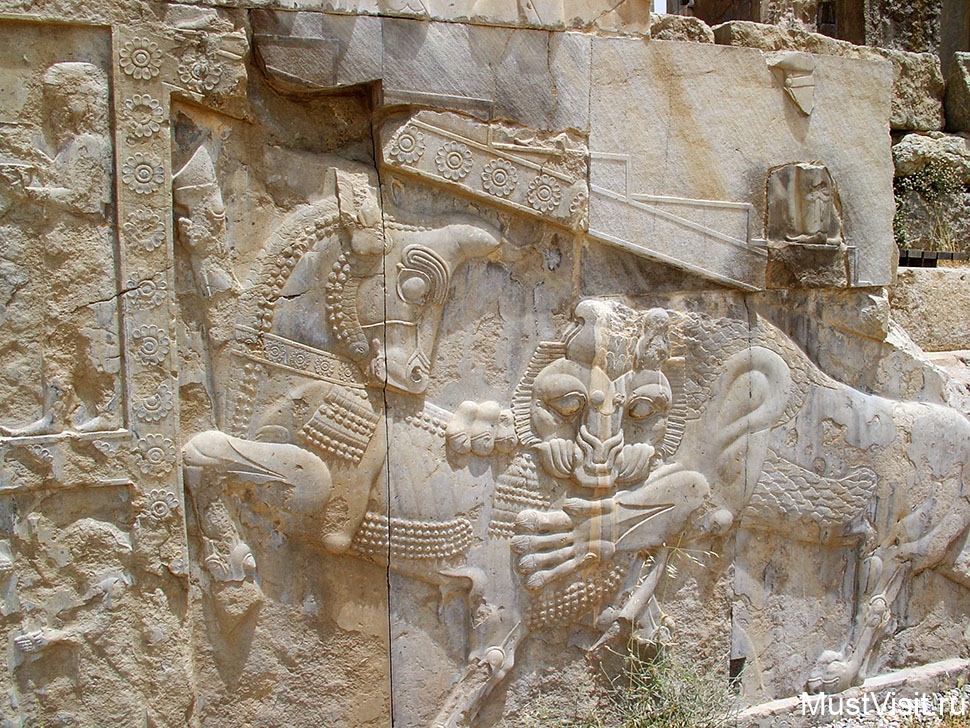Древний город Персеполь