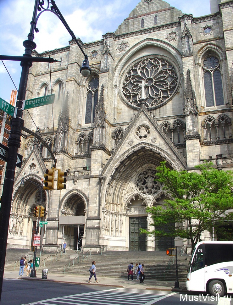 Собор Иоанна Богослова в Нью-Йорке