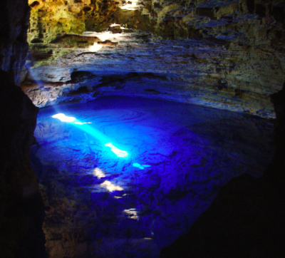 Пещера Посу-Энкантаду в парке Шапада Диамантина