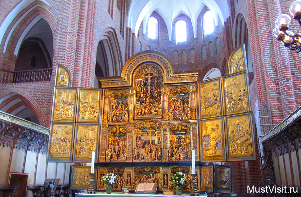 Кафедральный собор , фрагмент интерьера.