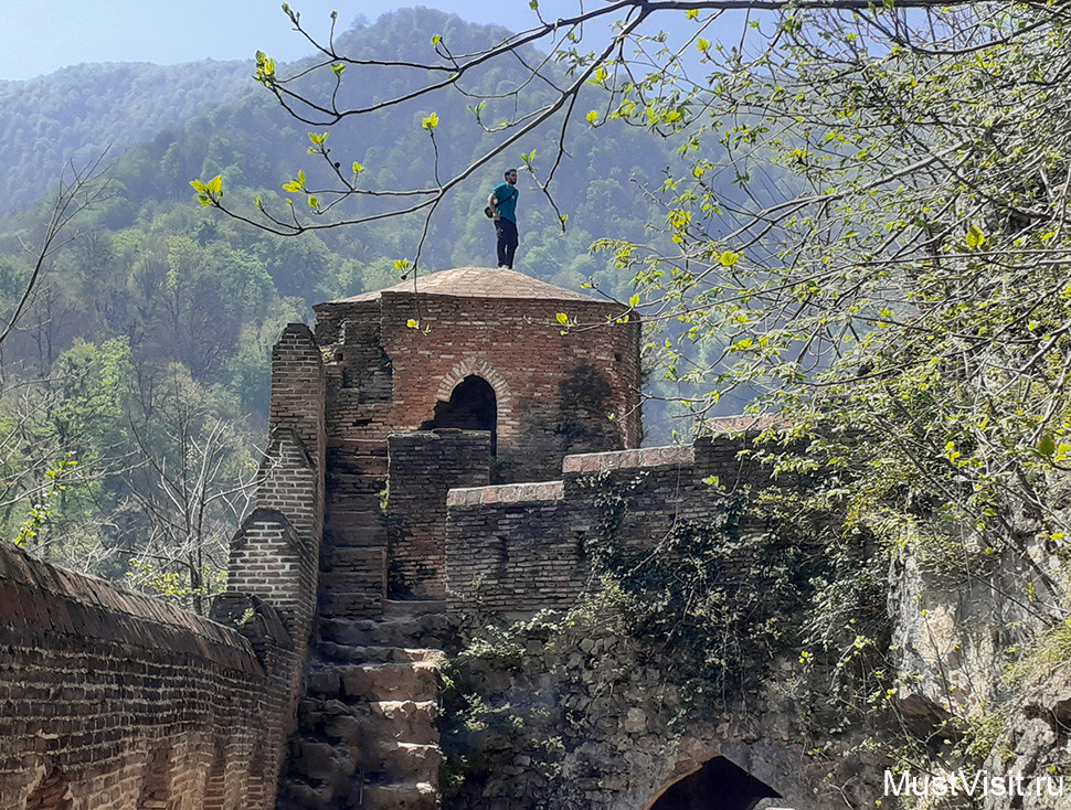 Крепость Qaleh Rudkhan
