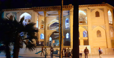 Дворец Шахт-Бешехт в Исфахане