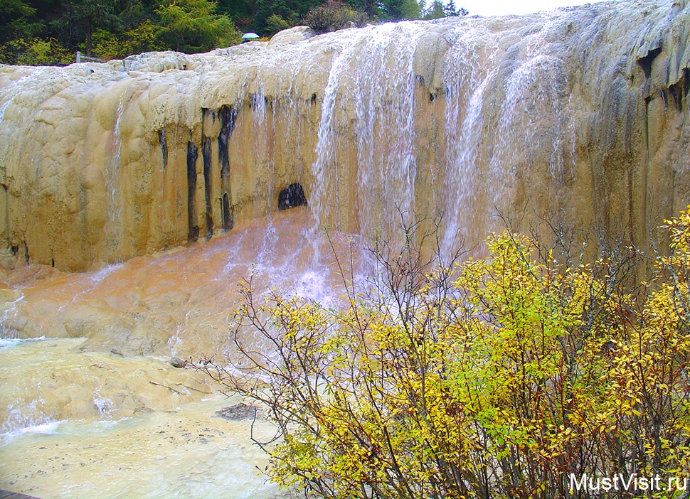 Водопады террас Хуанлунь