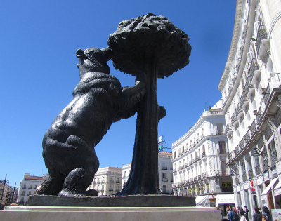 Медведь и земляничное дерево в Мадриде