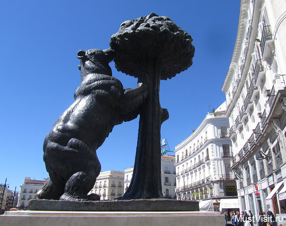 Медведь и земляничное дерево в Мадриде