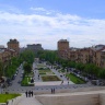 Вид на сквер имени Александра Таманяна со ступеней Большого Каскада в Ереване.