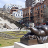 Большой каскад и сад  Скульптур в Ереване. Скульптура "Курящая женщина" колумбийского мастера Ботеро.